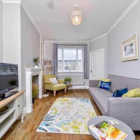 Victorian Townhouse - Stamford Centre - 2 Big Bedrooms, Living Room Kitchen Etc Tastefully Decorated Dış mekan fotoğraf